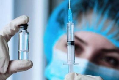 Выпуск вакцины от коронавируса в России начнется осенью — Минобороны