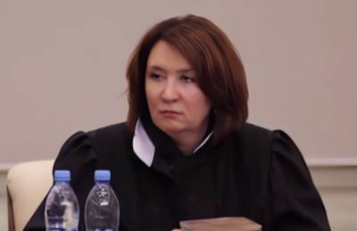 Скандально известная судья Хахалева отказалась раскрыть сведения о доходах
