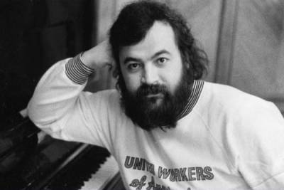 Умер автор песни «На заре» Олег Парастаев