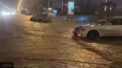 Движение на нескольких дорогах в Москве затруднено из-за подтоплений