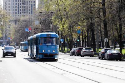 Два трамвая задерживаются на юго-западе Москвы из-за повреждения контактной сети