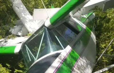 В Канаде потерпел аварию гидросамолет: на борту было два человека