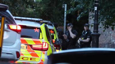 В английском Рединге три человека погибли от ножевых ранений
