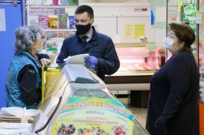 За отсутствие масок продолжают штрафовать продавцов в Хабаровске
