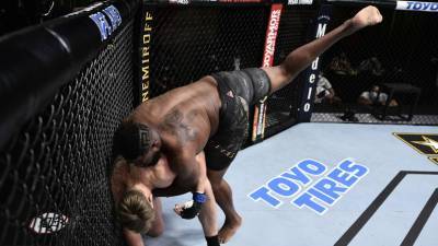 Блейдс в бою с Волковым провёл рекордное количество тейкдаунов в тяжёлом весе UFC