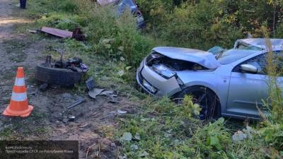 Автомобиль с пьяным лихачом и двумя девушками опрокинулся в кювет под Новосибирском