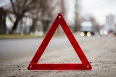 В Днепропетровской области в жутком ДТП с грузовиком погибли трое, включая ребенка, и еще четыре находятся в больнице