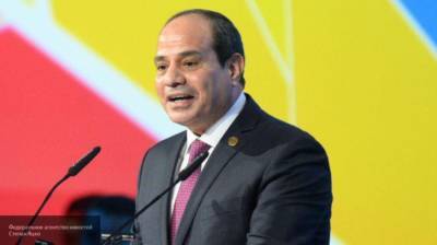 Президент Египта лично прибыл на границу с Ливией для проверки боеготовности армии