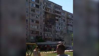 ВИДЕО: кадры с места взрыва газа многоэтажного дома в Киеве.