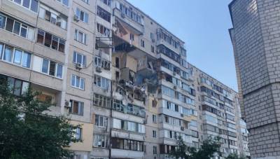 В многоквартирном доме в Киеве прогремел мощный взрыв, есть жертвы. Видео