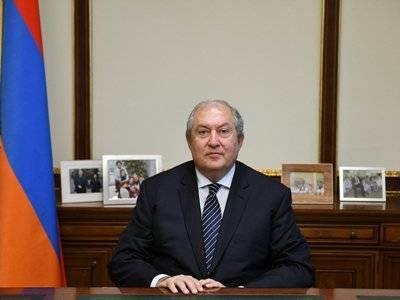 Президент Армении поздравил медицинских работников с профессиональным праздником
