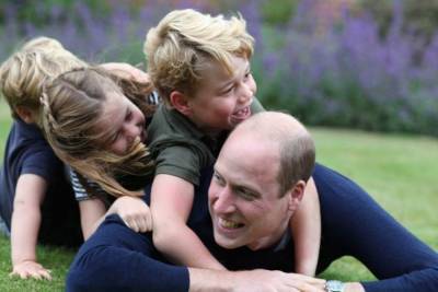 Кейт Миддлтон подарила принцу Уильяму на 38-летие фото с детьми