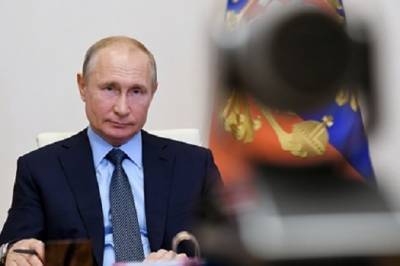 Путин подписал указы о награждении медиков за борьбу с коронавирусом