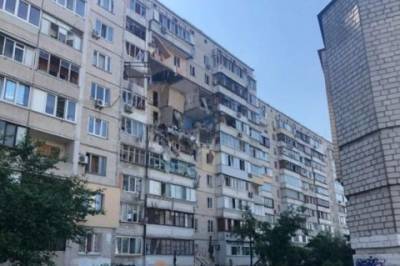 В Киеве спасатели добыли тело погибшей из-за взрыва во многоэтажки женщины: в здании разрушены перекрытия 4, 5, 6, 7 этажей