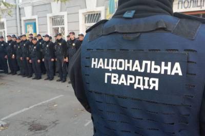 Взрыв в киевской многоэтажке: нацгвардейцы устроили ДТП на месте происшествия (видео)