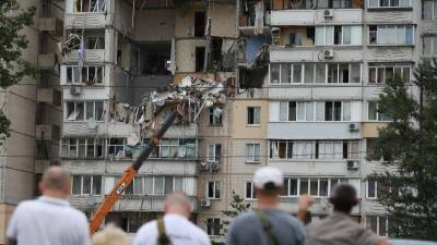 МЧС и МВД Украины называют теракт одной из причин взрыва в киевской многоэтажке
