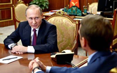 Путин заявил о готовности баллотироваться на новый срок: «Я не исключаю возможности баллотироваться... Работать надо, а не преемников искать»