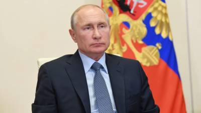 Путин о том, будет ли баллотировать на новый срок: "Там видно будет"