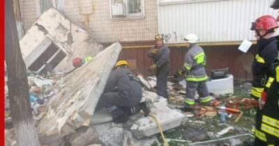 В Киеве сообщили об остающихся под завалами дома людях