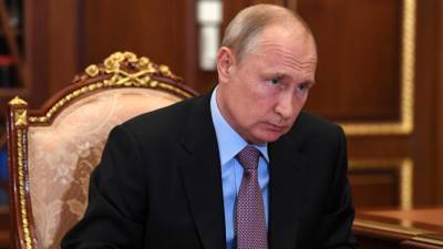 Путин заявил о находившейся на грани развала России