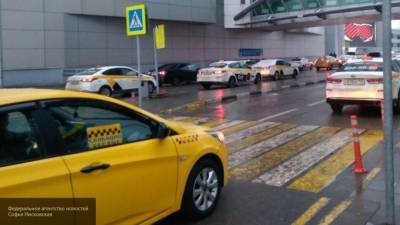 Москвичка рассекла бровь таксисту из-за 20 рублей сдачи