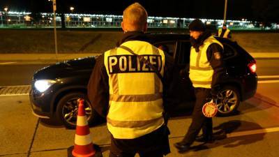 Почти 20 полицейских пострадали при беспорядках в Германии