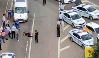 Умер стрелок, напавший на московских полицейских на Ленинском проспекте
