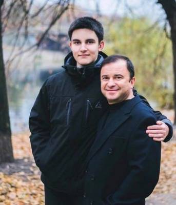 «Лечение бессмысленно»: сын Виктора Павлика признался, что прекращает борьбу с раком