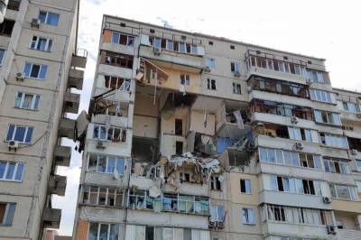 Спасатели нашли третью жертву под завалами дома в Киеве