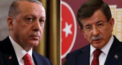 Экс-премьер Турции обвинил Эрдогана в «бесследном исчезновении» $ 16 млрд
