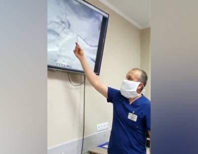 Кемеровские медики провели уникальную процедуру пациенту с раком прямой кишки