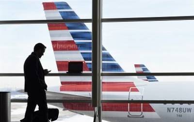 Авиакомпанию «American Airlines» засудили за расовую дискриминацию