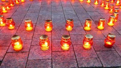 В Тюмени волонтеры зажгли «Свечу памяти»