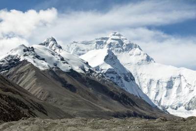 Ученые обнаружили в ледяном слое Тибета 28 новых вирусов