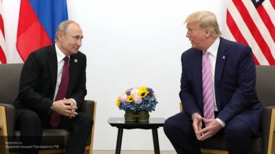 Болтон считает, что Путин готовится к деловым встречам лучше Трампа