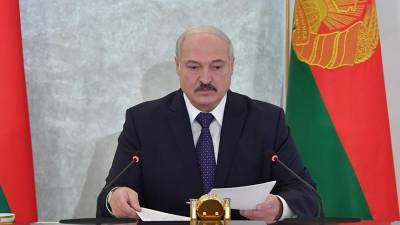Лукашенко призвал белорусов не поддаваться на уловки «шарлатанов»