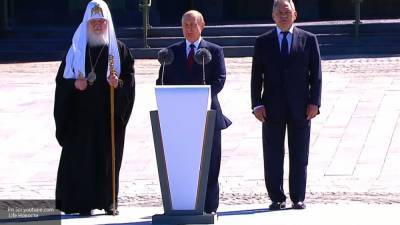 Путин приехал в парк "Патриот" для первого визита в главный храм Вооруженных сил РФ