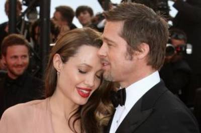 Анджелина Джоли назвала причину развода с Брэдом Питтом