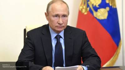 Путин почтил минутой молчания память о Великой Отечественной войне