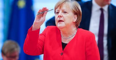 Соратники Меркель вспомнили свои нацистские корни