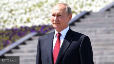 Путин назвал армию России надежной защитой страны