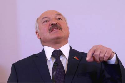 «Воевать с нами опасно, а наклонить надо» — Лукашенко заявил, что на страну давят извне