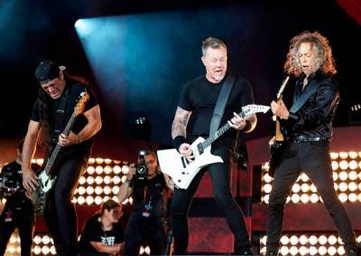 Metallica спела «Группу крови» на концерте в Москве