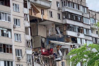 Кличко заявил, что пострадавшим от взрыва на Позняках выделят половину денег на жилье