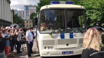После приговора по делу "Сети" в Петербурге задержали более 20 человек