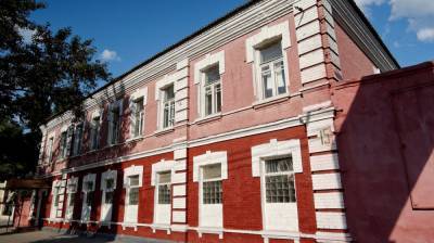 В центре Воронежа экскаватором уничтожили видовой 120-летний дом