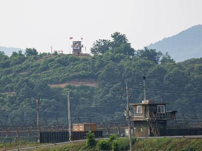 КНДР начала установку громкоговорителей на границе с Южной Кореей