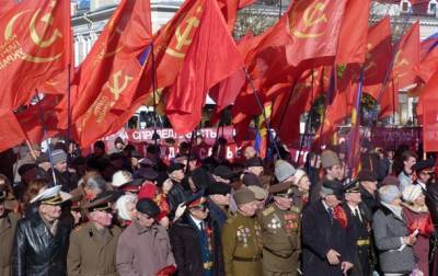 Каждый третий в Украине сожалеет о распаде СССР