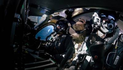 Джеймс Брайденстайн - Ричард Брэнсон - Линдон Джонсон - Virgin Galactic разработает программу туристических полетов в космос - vesti.ru