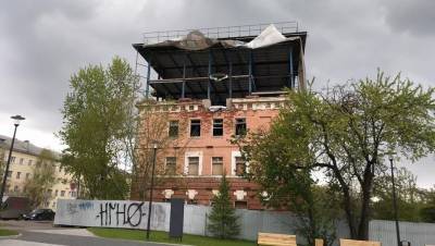 Суд в Великом Новгороде вынес решение о сносе опасного недостроя